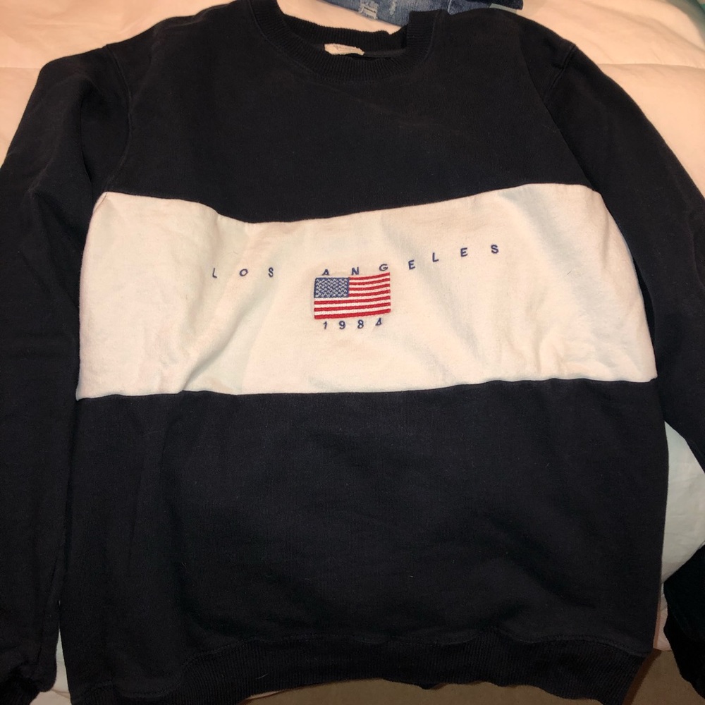 Brandy Melville Los Angeles sweatshirt